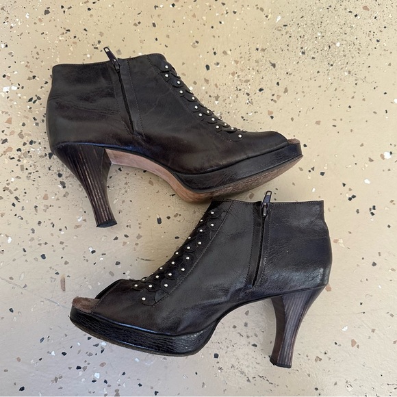 CALLEEN CORDERO BOOTIE size 9 - Picture 2 of 4